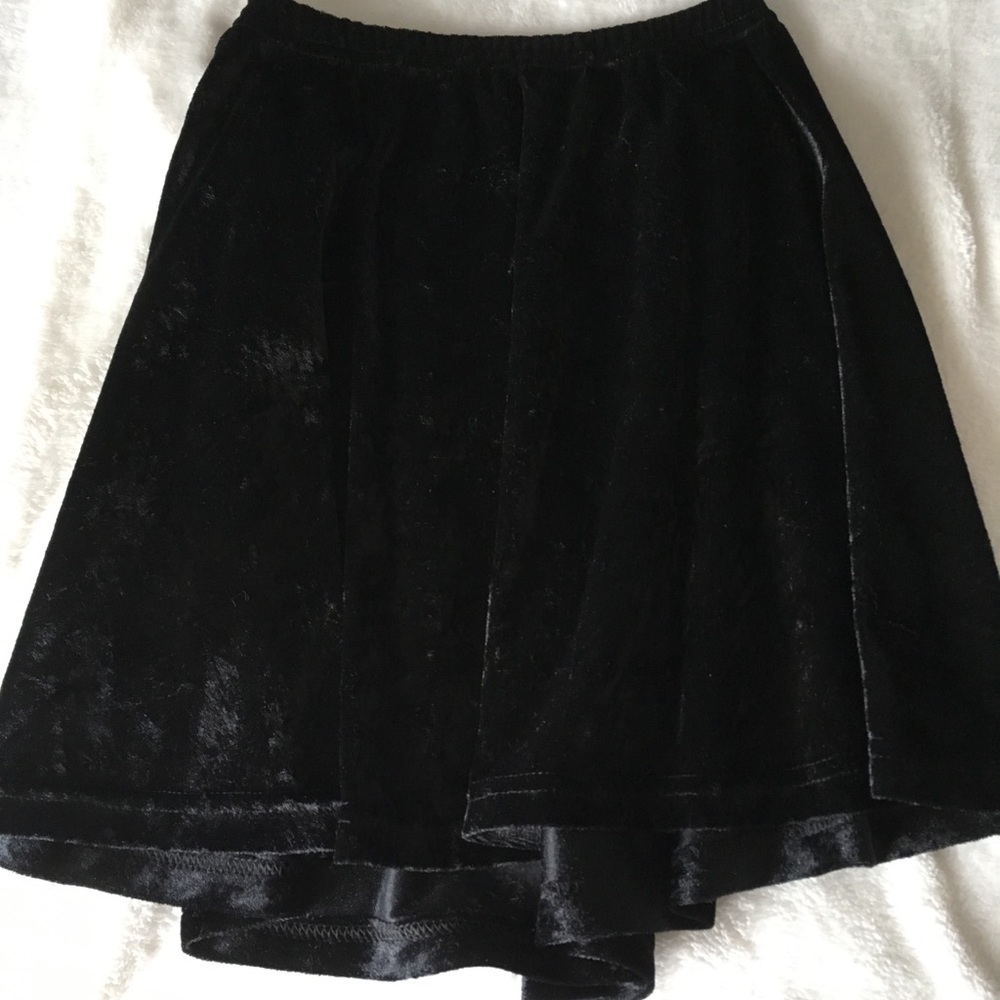 Crushed velvet circle skirt